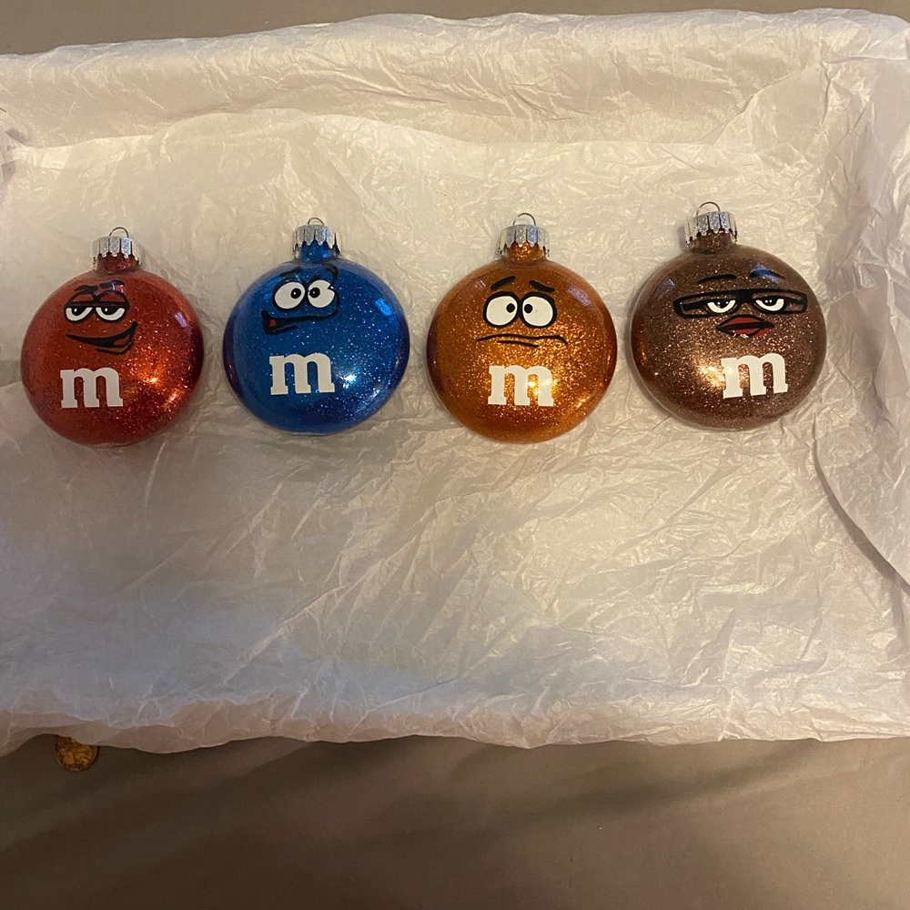 M&M's Christmas Glitter&Glass Ornaments Set of 4